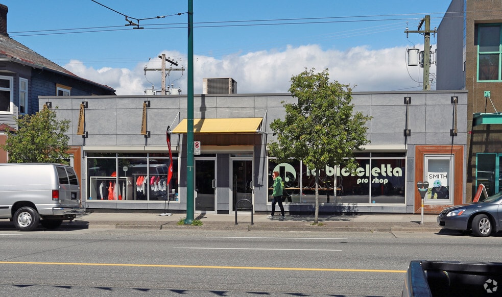 233 W Broadway, Vancouver, BC for lease - Primary Photo - Image 1 of 3
