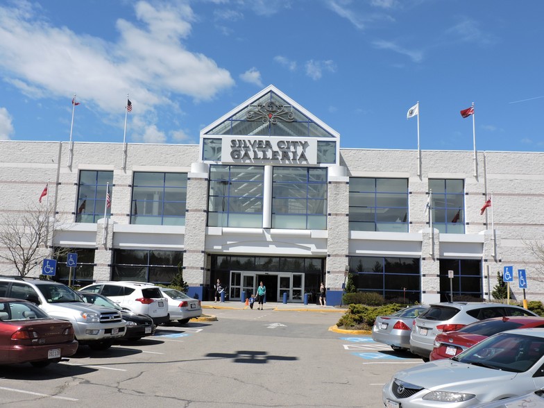 2 Galleria Mall Dr, Taunton, MA for sale - Building Photo - Image 1 of 1