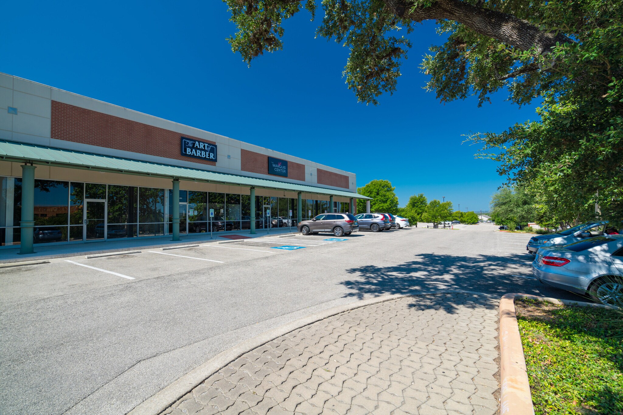 5638 W Hausman Rd, San Antonio, TX à louer Photo du bâtiment- Image 1 de 4