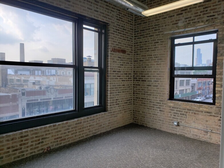 2241-2245 S Michigan Ave, Chicago, IL à vendre - Photo intérieure - Image 3 de 10