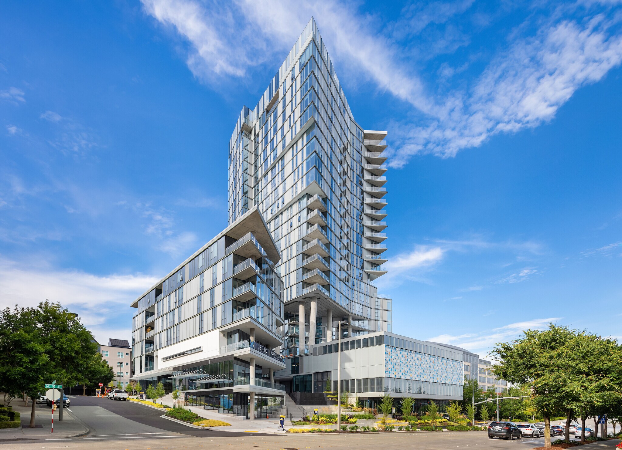 11130 NE 10th St, Bellevue, WA for lease Building Photo- Image 1 of 4