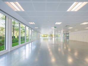 250 Longwater Ave, Reading à louer Photo intérieure- Image 1 de 2