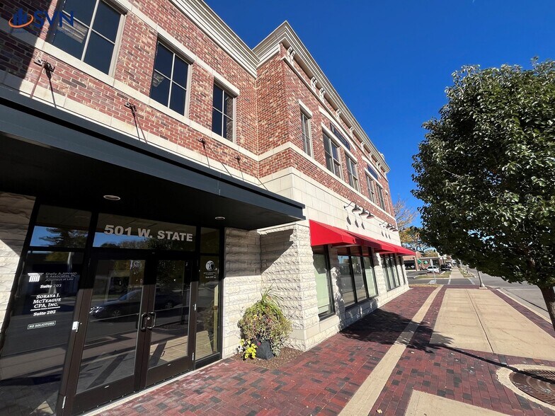 501 W State St, Geneva, IL à louer - Photo du bâtiment - Image 3 de 8