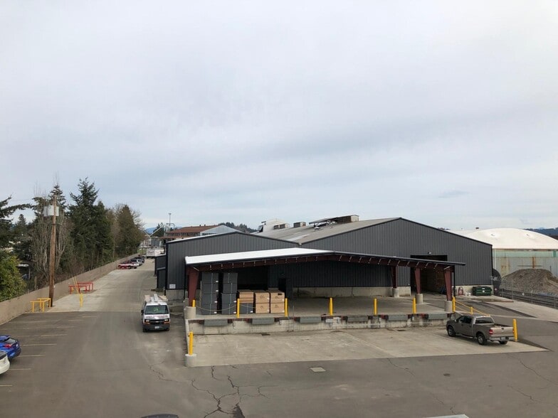 95 Foch St, Eugene, OR for lease - Building Photo - Image 2 of 3