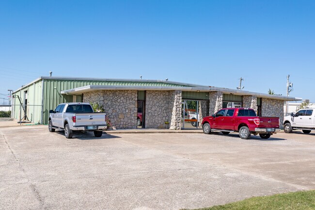 More details for 610 N Walnut Ave, Broken Arrow, OK - Industrial for Lease