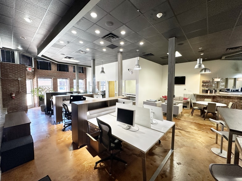 803 N Trade St, Winston-Salem, NC for lease - Interior Photo - Image 1 of 8
