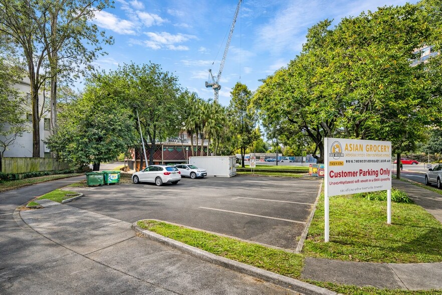 579 Coronation Dr, Toowong for lease - Building Photo - Image 2 of 4