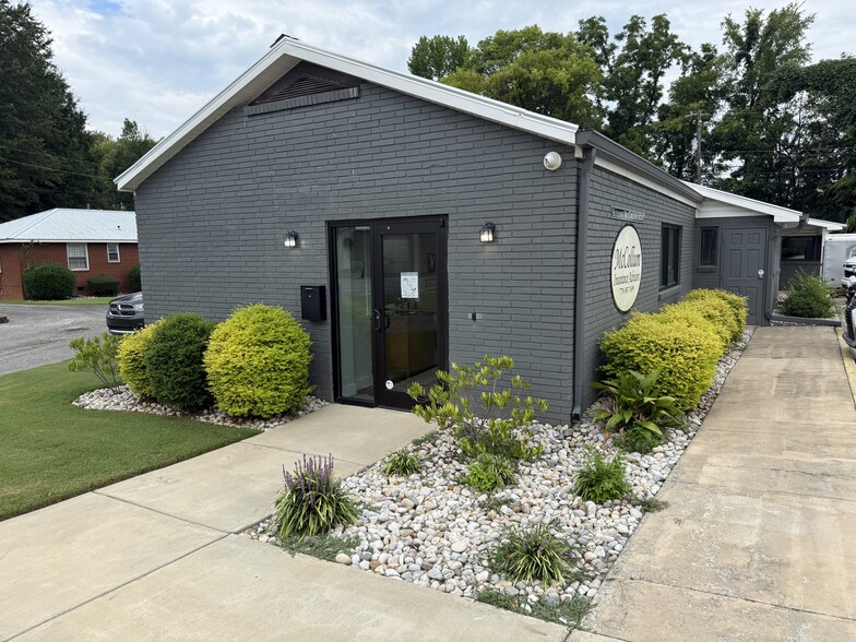 924 N Tennessee St, Cartersville, GA for lease - Building Photo - Image 2 of 2