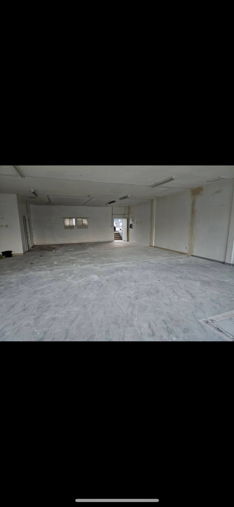 8217-8227 S Western Ave, Los Angeles, CA for lease Interior Photo- Image 1 of 11