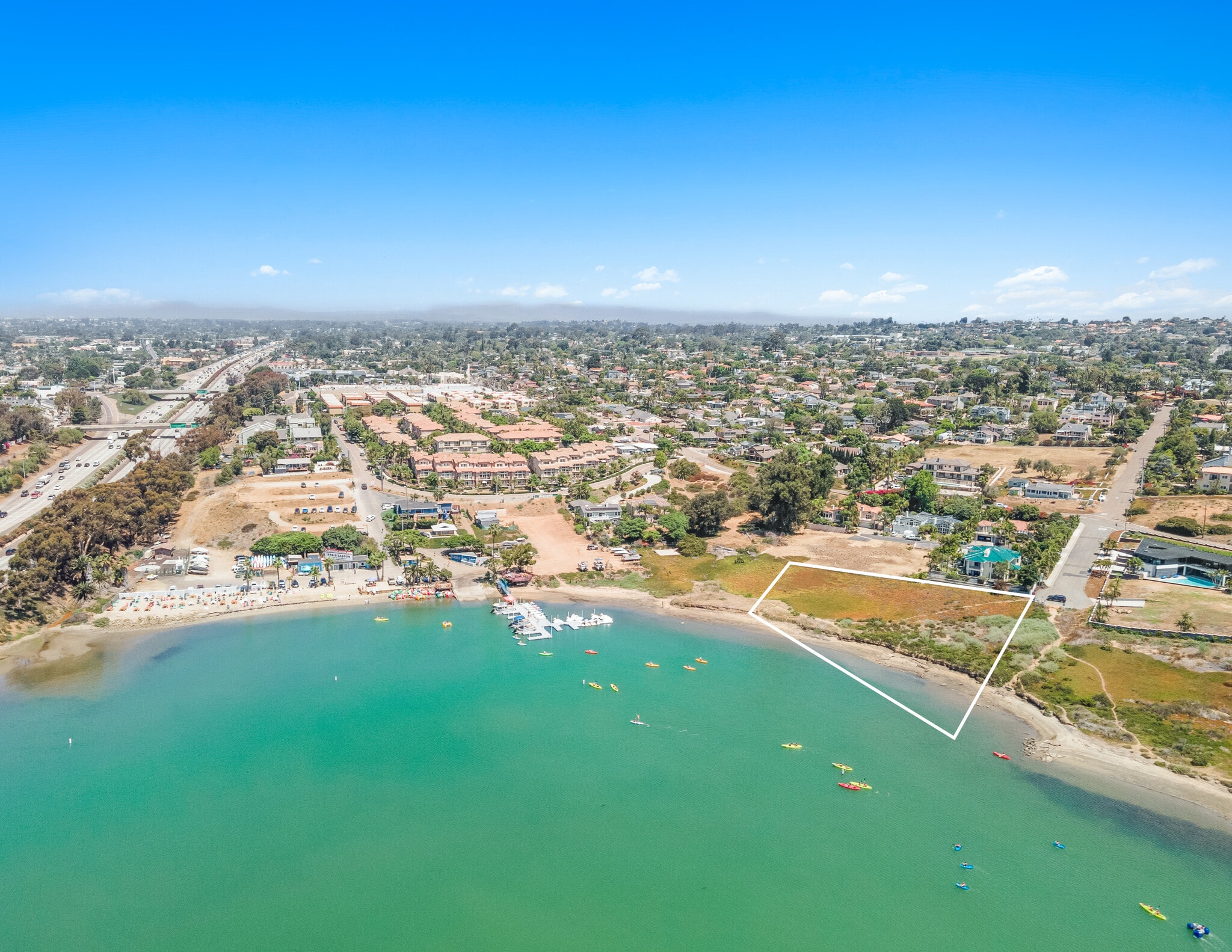 Hoover Street, Carlsbad, CA à vendre Photo principale- Image 1 de 16