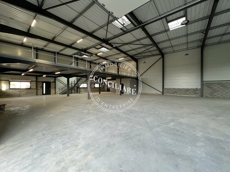 8 Rue Ecopole, Villeneuve-Tolosane for lease Interior Photo- Image 1 of 6