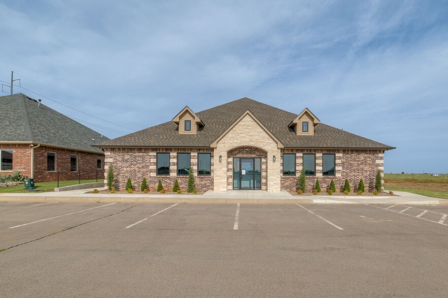 3305 NW 192nd St, Edmond, OK for sale - Building Photo - Image 3 of 61