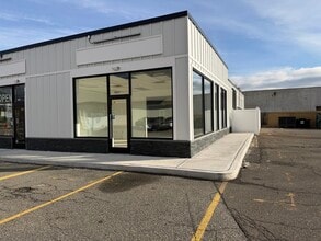 3328-3340 Hillside Ave, New Hyde Park, NY à louer Photo du bâtiment- Image 1 de 1