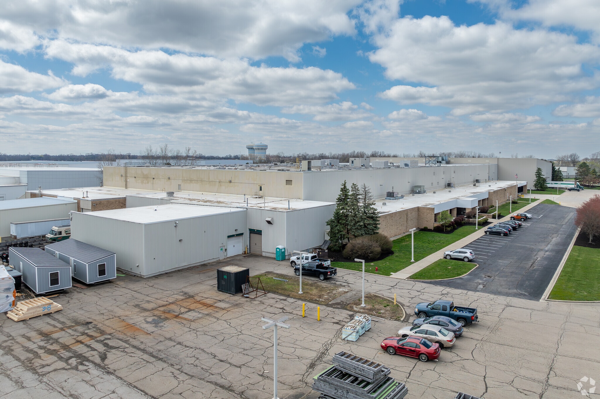 350 McCormick Blvd, Columbus, OH for lease Primary Photo- Image 1 of 6