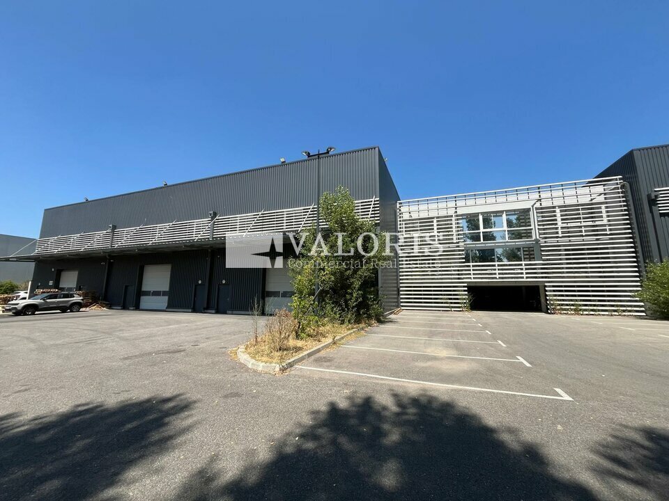 Rue Henri Delaunay, Aix-en-Provence for lease Building Photo- Image 1 of 17