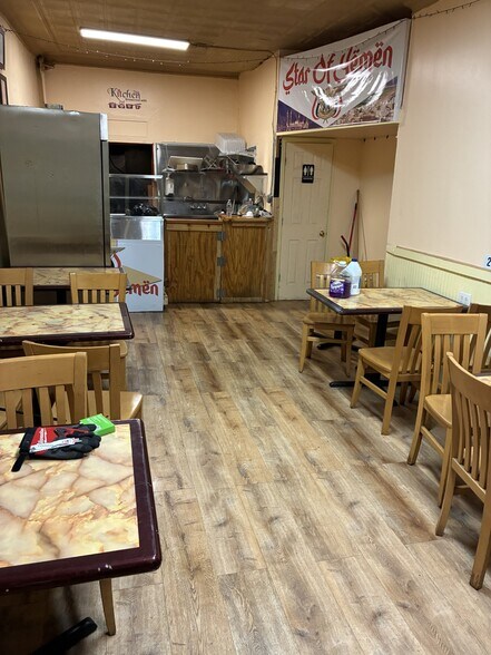 238 Broadway, Newburgh, NY à louer - Photo intérieure - Image 3 de 9