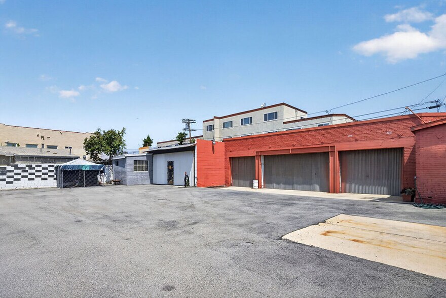 959 Gower St, Los Angeles, CA à louer - Photo du bâtiment - Image 1 de 32