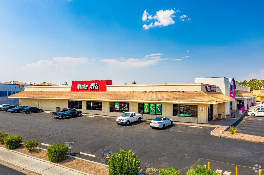 4900-4910 E Tropicana Ave, Las Vegas, NV à louer - Photo du bâtiment - Image 2 de 9