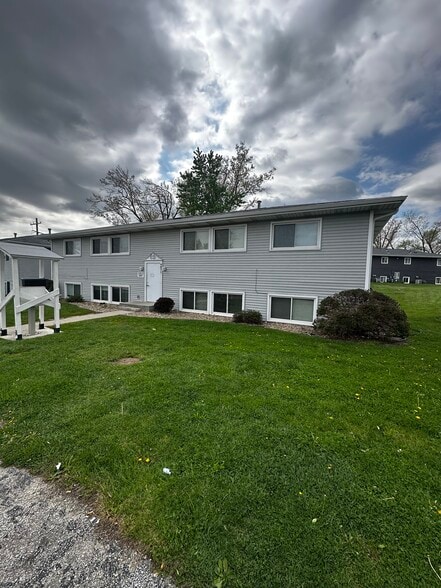 4871 Tama St, Marion, IA for sale - Building Photo - Image 2 of 4