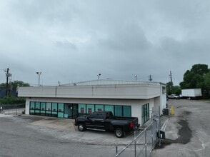 6415 E US HWY 290, Austin, TX for lease Building Photo- Image 2 of 15
