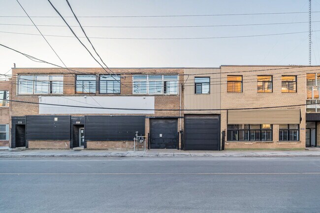 Plus de détails pour 465-485 Rue De Port-Royal O, Montréal, QC - Local d'activités, Industriel à louer