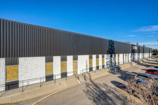 Plus de détails pour 8077-8081 40th St SE, Calgary, AB - Industriel à louer