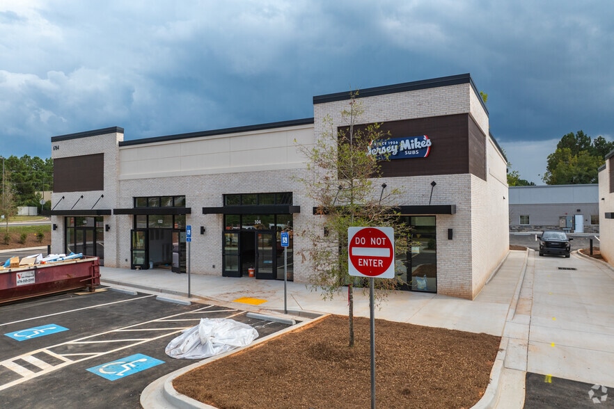 6760 Hickory Rd, Woodstock, GA à vendre - Photo principale - Image 1 de 12