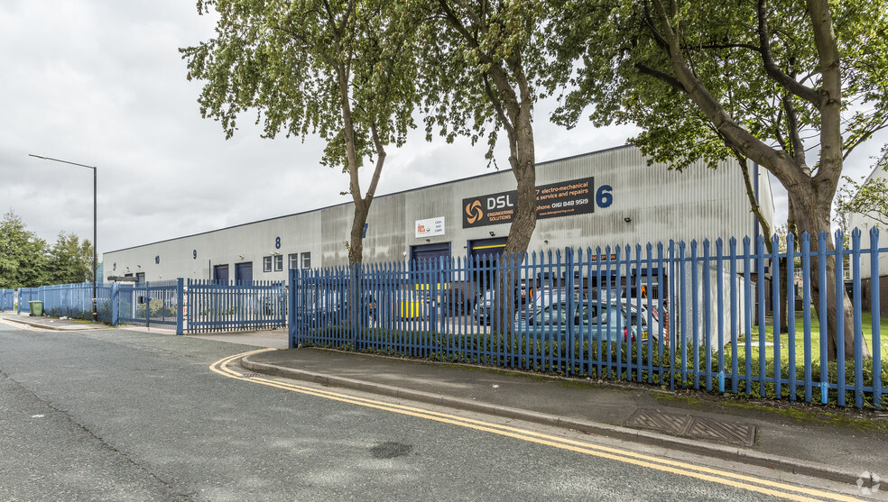 10 Sedgley Park Trading Estate, Manchester for sale - Building Photo - Image 1 of 1