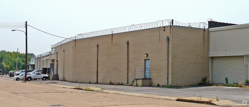 633-641 Phelan Ave, Memphis, TN for lease - Building Photo - Image 3 of 5
