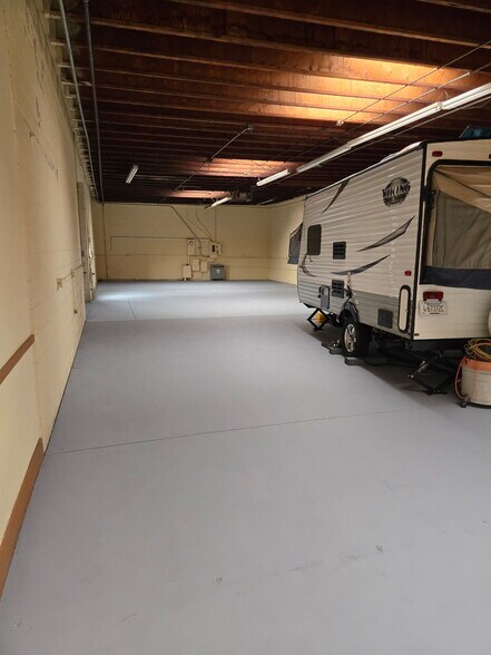 2301 Orange Ave, Signal Hill, CA à vendre - Photo du bâtiment - Image 2 de 7