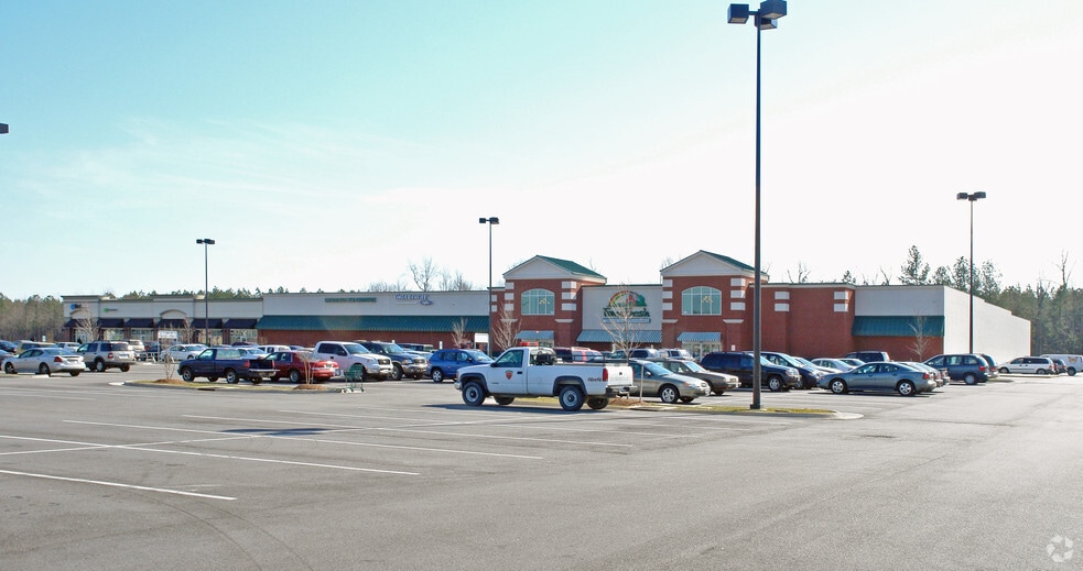 1447-1459 Armory Dr, Franklin, VA à louer - Photo du bâtiment - Image 3 de 11