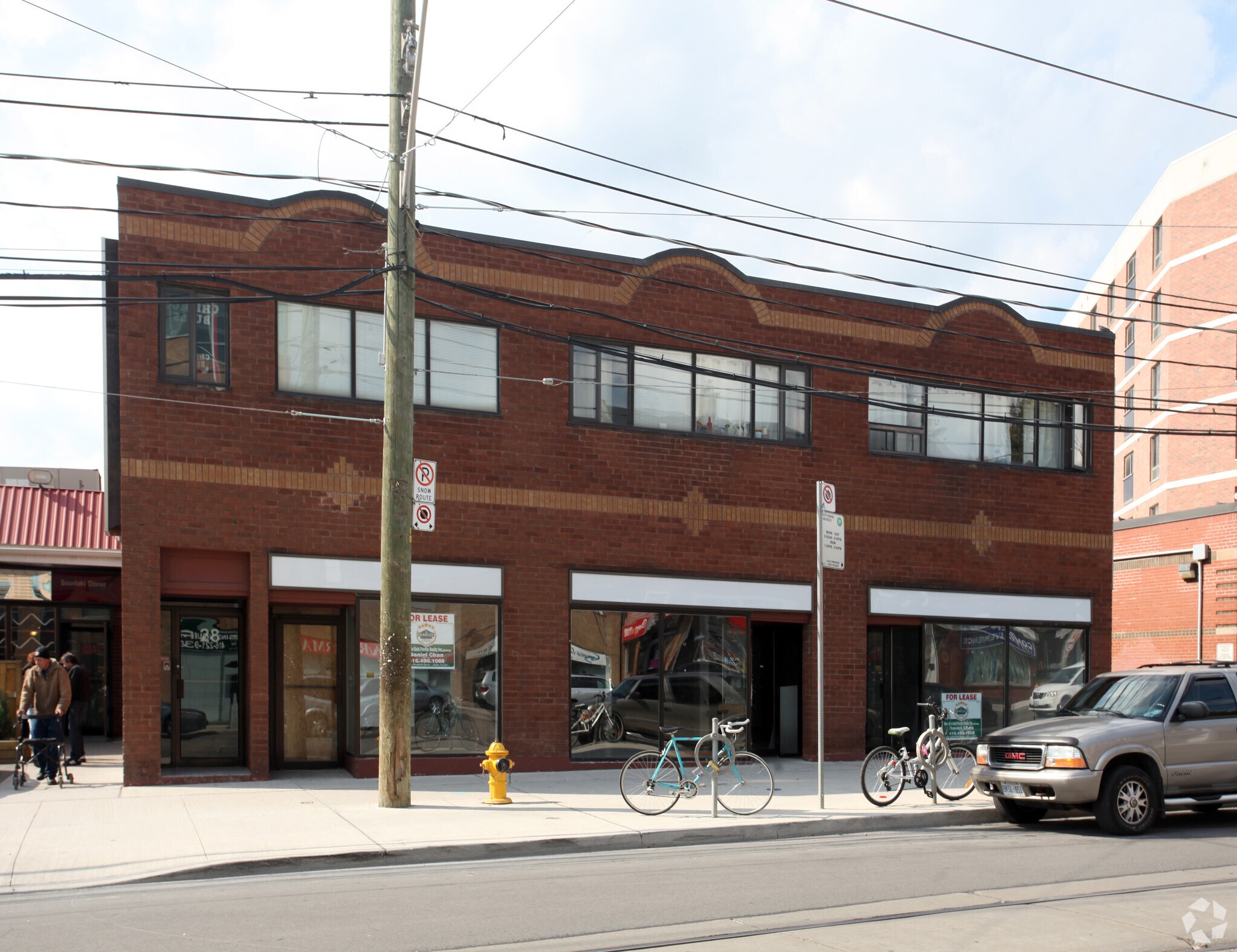 28-34 Roncesvalles Ave, Toronto, ON for sale Primary Photo- Image 1 of 1