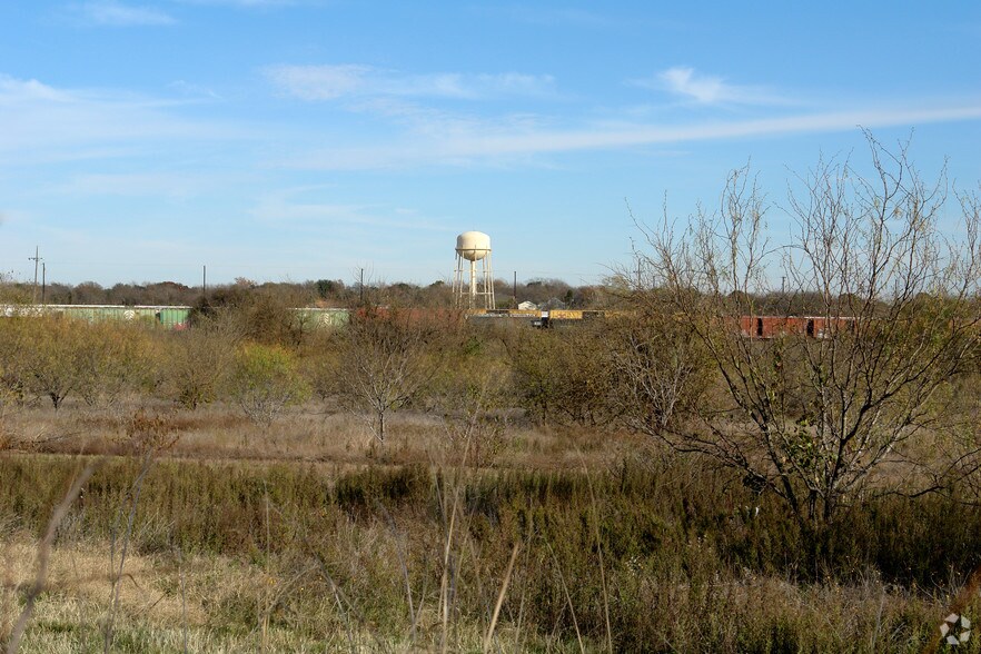 1129 N 31st St, Temple, TX à vendre - Photo du bâtiment - Image 2 de 2