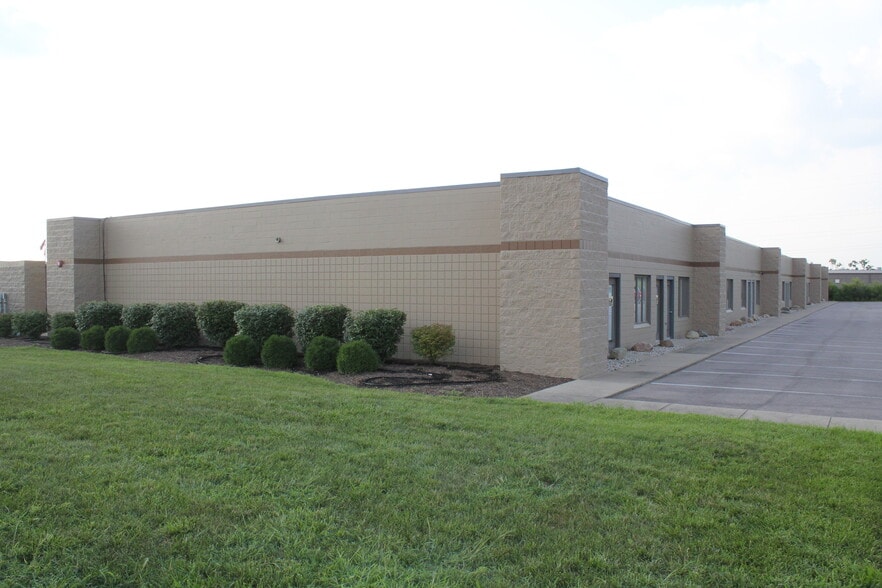 6228-6236 Centre Park Dr, West Chester, OH for lease - Building Photo - Image 1 of 1