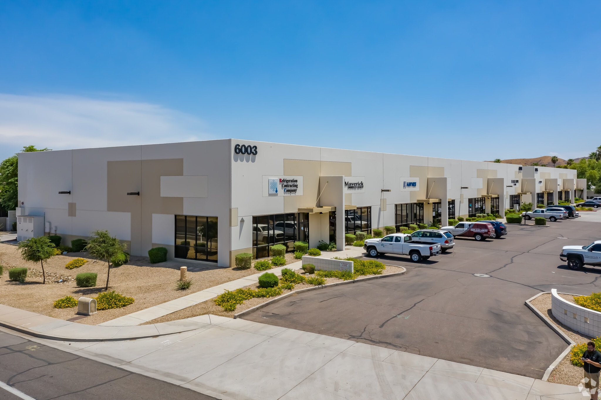 6003 S 40th St, Phoenix, AZ for lease Building Photo- Image 1 of 7