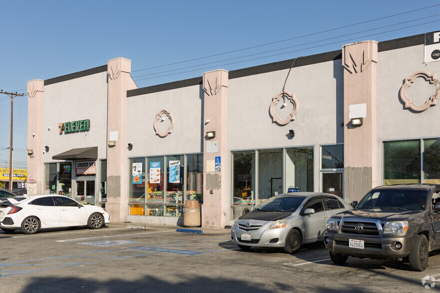 8600 S Central Ave, Los Angeles, CA à louer - Photo du bâtiment - Image 3 de 6