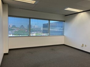 11615 Forest Central Dr, Dallas, TX for lease Interior Photo- Image 2 of 3