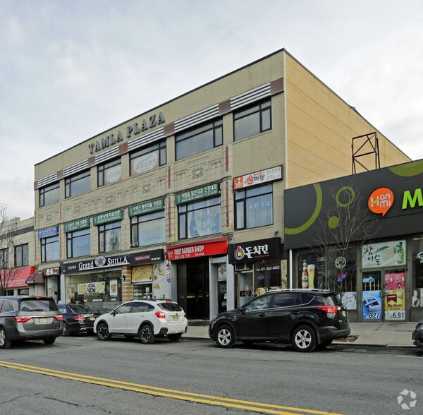 232-234 Broad Ave, Palisades Park, NJ à louer - Photo du bâtiment - Image 3 de 11