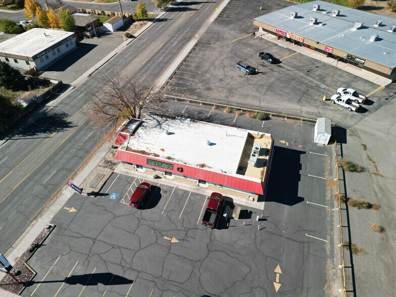 608 E Pershing Ave, Riverton, WY à vendre - Photo du bâtiment - Image 2 de 33