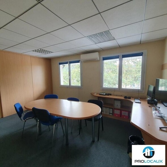 Bureau dans Eybens à vendre - Photo intérieure - Image 2 de 12