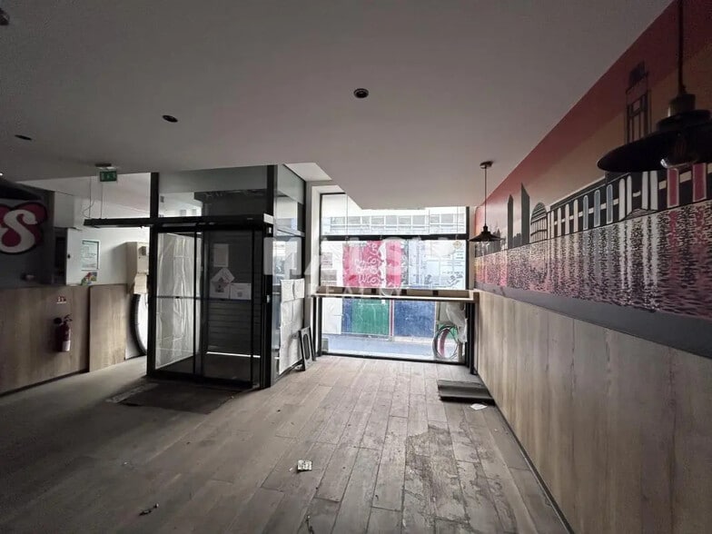 Commerce de détail dans Villeurbanne à louer - Photo intérieure - Image 2 de 4