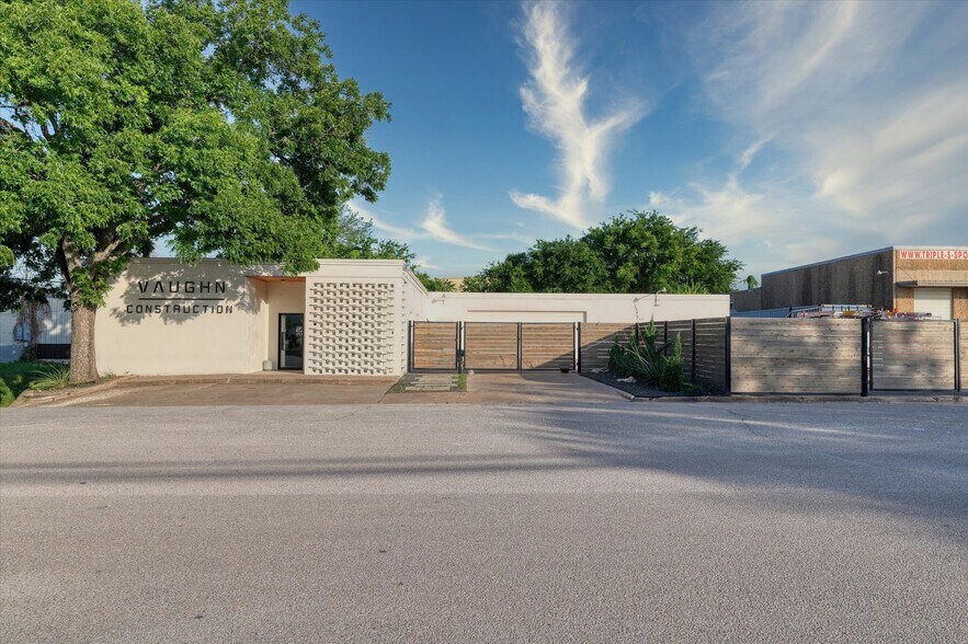6808 Broad Ave, Waco, TX for lease - Building Photo - Image 2 of 13