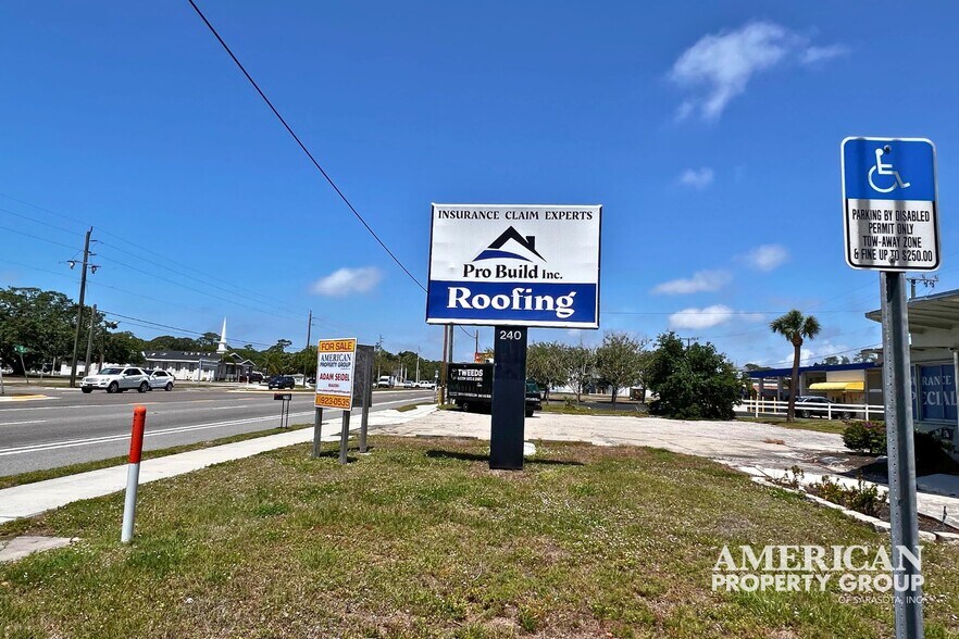 240 N Tamiami Trl, Osprey, FL à vendre - Photo du bâtiment - Image 3 de 10