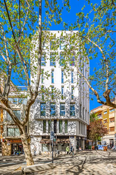 Bureau dans Terrassa, Barcelona à vendre - Photo du bâtiment - Image 3 de 3