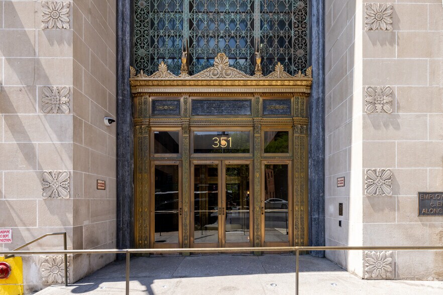 341 9th Ave, New York, NY à louer - Photo du bâtiment - Image 3 de 6