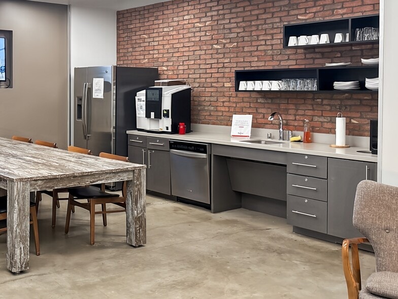 1751 River Run, Fort Worth, TX à louer - Photo intérieure - Image 2 de 14