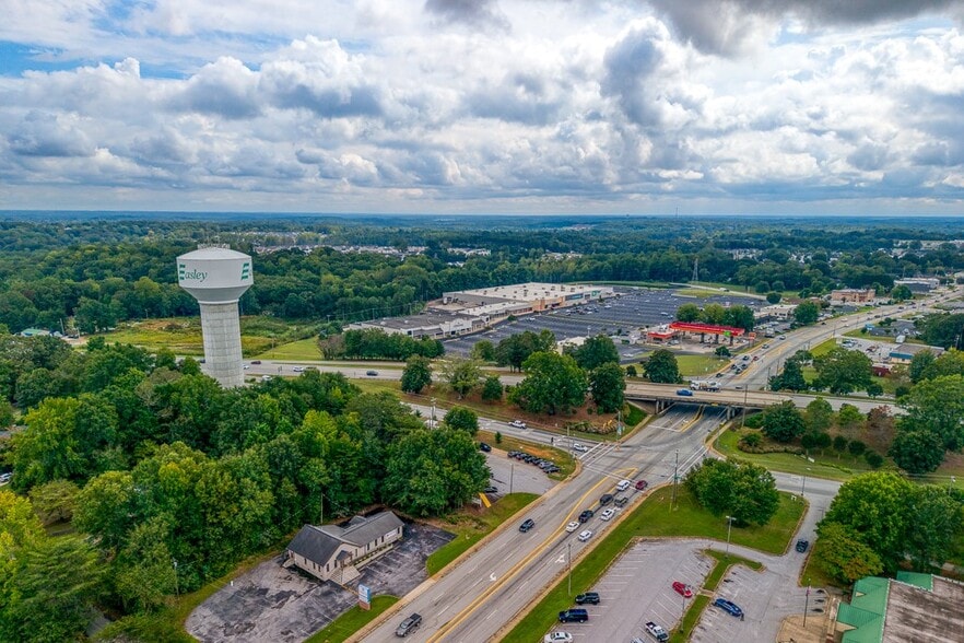 807 S Pendleton St, Easley, SC for sale - Building Photo - Image 2 of 30