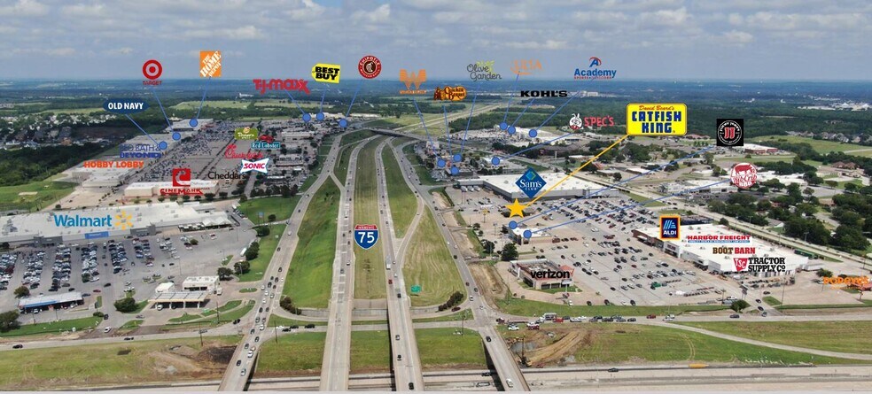 3301 N US Highway 75, Sherman, TX à louer - Photo du bâtiment - Image 2 de 7