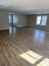 125 Mill St, Occoquan, VA for lease Interior Photo- Image 2 of 5