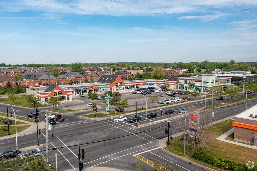 4798 Boul St-Jean, Montréal, QC à louer - Aérien - Image 2 de 3